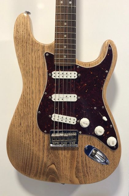 Modelo guitarra ST 7